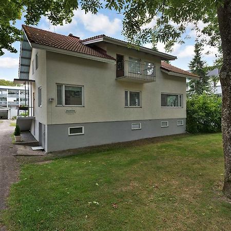 Majoitushuoneisto Tuomipuisto Apartamento Naantali Exterior foto