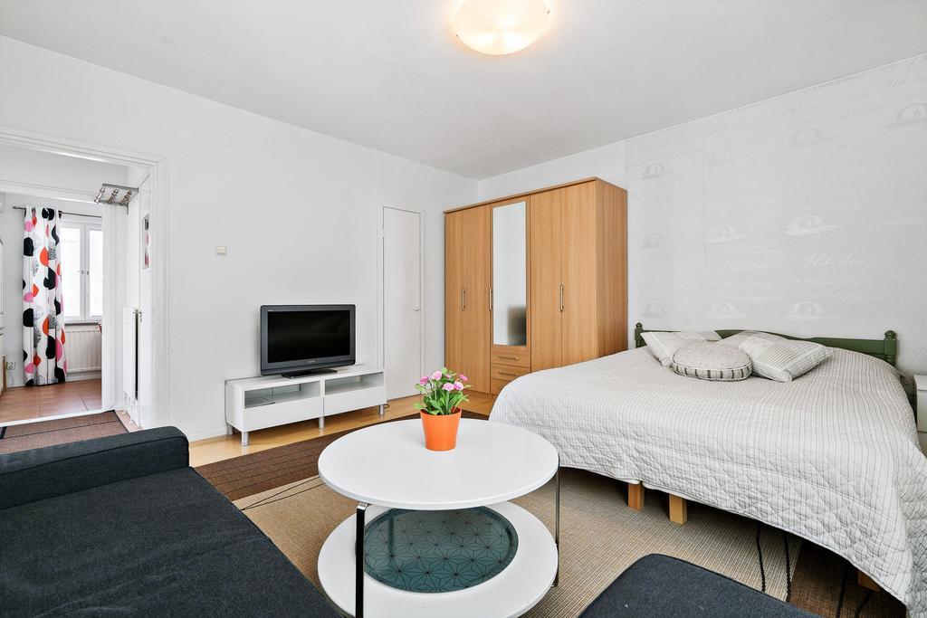 Majoitushuoneisto Tuomipuisto Apartamento Naantali Exterior foto