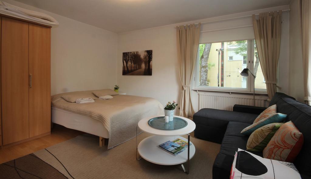 Majoitushuoneisto Tuomipuisto Apartamento Naantali Quarto foto